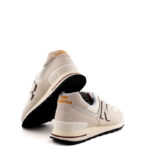 New Balance Sneakers Uomo 574 Bianco Sporco Dettagli Bordeaux