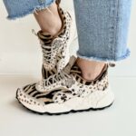 Flower Mountain Kotetsu Donna In Cavallino Zebra E Pois