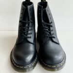 Dr. Martens 1460 Anfibio Unisex In Pelle Nera Opaca