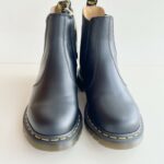 Dr. Martens 2976 Beatles Unisex In Pelle Spazzolata Con Impunture Gialle