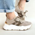 Emanuelle Vee Sneakers Donna In Tessuto Tecnico Beige