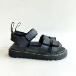 Dr. Martens Klaire J Sandalo Bambina Nero Con Velcro