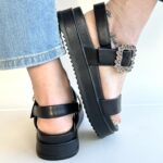 Emanuélle Vee Sandalo Donna Nero Con Fibbia Gioiello