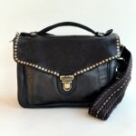 Campomaggi Borsa A Tracolla Donna In Pelle Nera Con Rivetti Oro