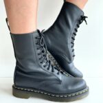Dr. Martens 1490 Anfibio Alto Donna Nero