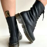 Dr. Martens 1490 Anfibio Alto Donna Nero