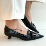 Alessandro Delaia Decolletè Donna Nera Con Maxi Fibbia