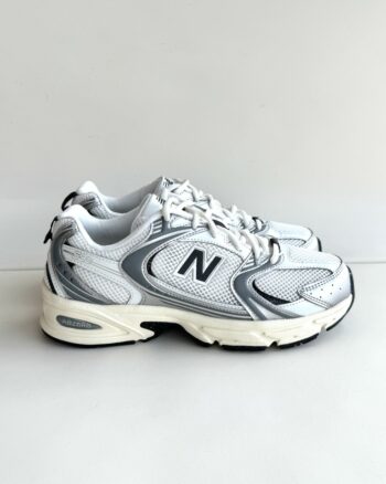 New Balance 530 Sneakers Unisex Bianca Grigio Argento