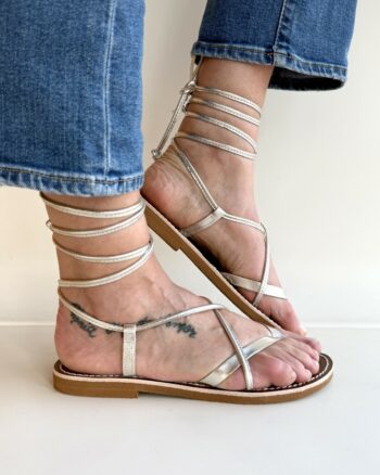 LeSalentine Sandalo Piano Donna Platino Con Allacciatura Alla Schiava